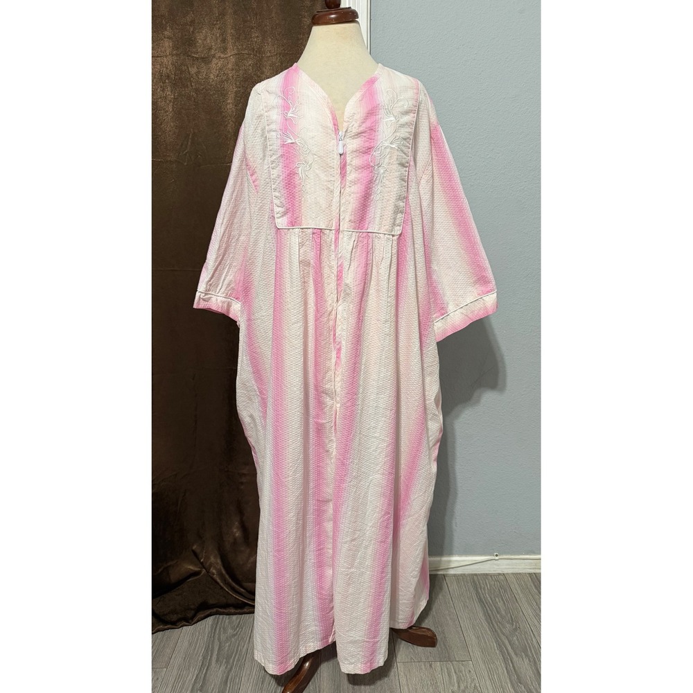 Vintage CW Classics 80s Pink Ombre Stripe Seersucker Kaftan Robe Pockets 3X